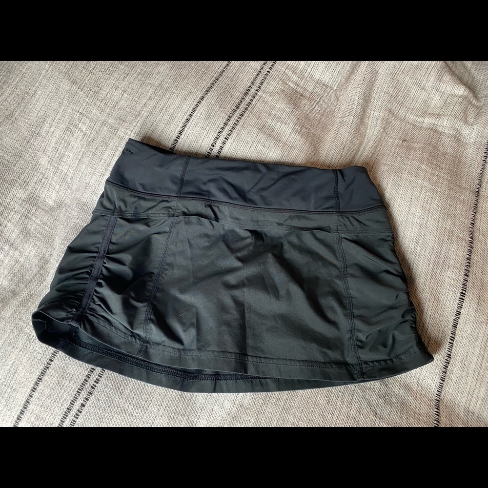 Lululemon black skirt with build in shorts